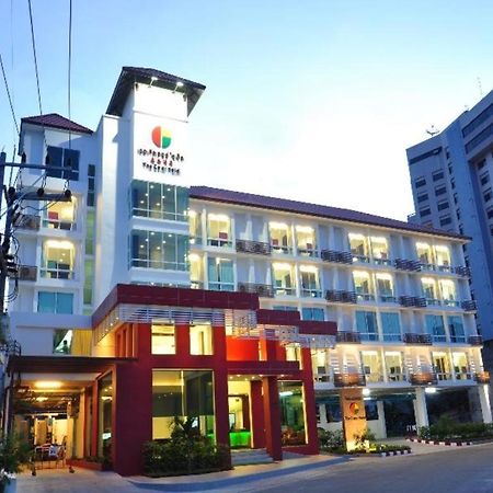 The Color Hotel Hat Yai Exterior photo