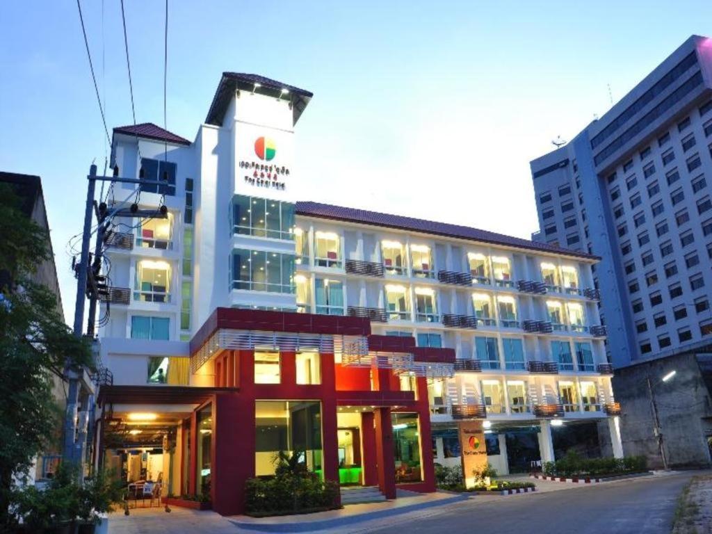 The Color Hotel Hat Yai Exterior photo